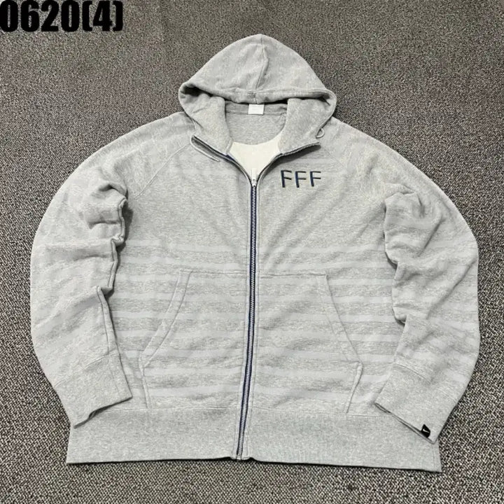 [BUNJANG] Nike Grey FFF Hooded Zip-Up (Vintage) / [XL] 나이키 | 그레이 FFF 후드집업 (빈티지 0620)