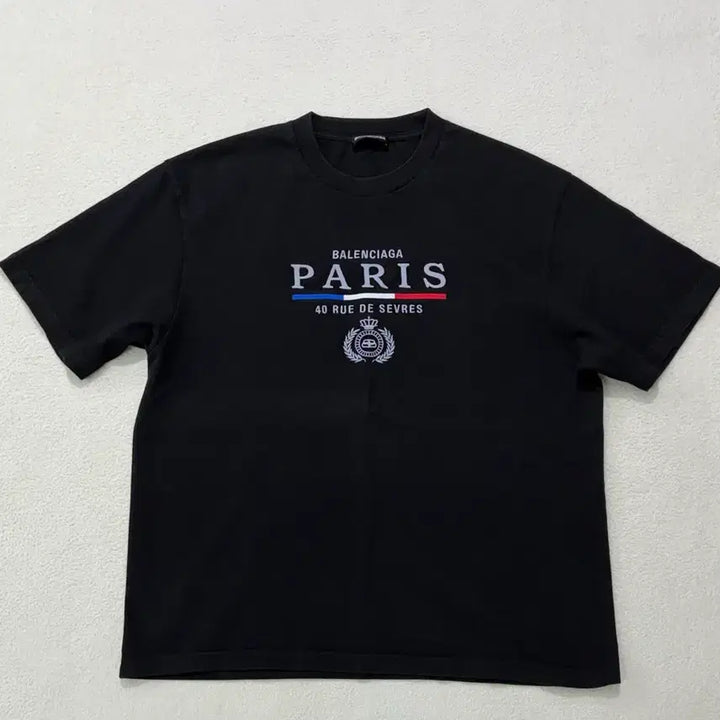 [BUNJANG] Balenciaga Paris Short Sleeve T-Shirt XL / 발렌시아가 파리 반팔 티셔츠 XL 105