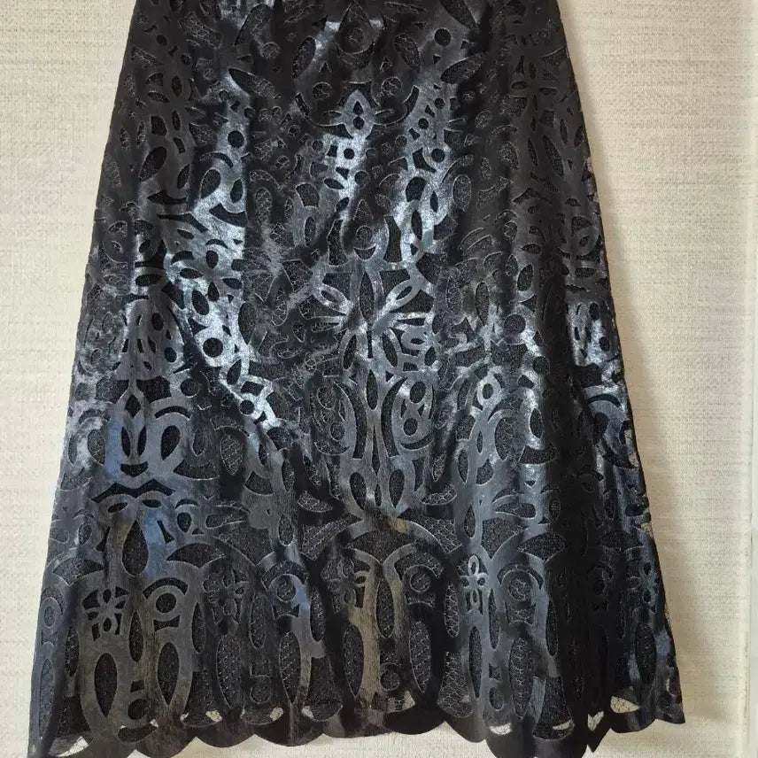 [BUNJANG] DEWL Punch Lace Skirt Black / (DEWL) 블랙 스커트