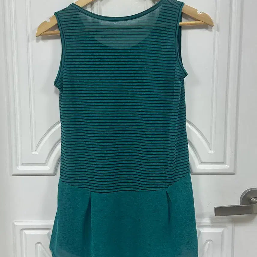 [BUNJANG] Striped Pin-tuck Sleeveless Top / 청록 하구미 스트라이프 핀턱 나시