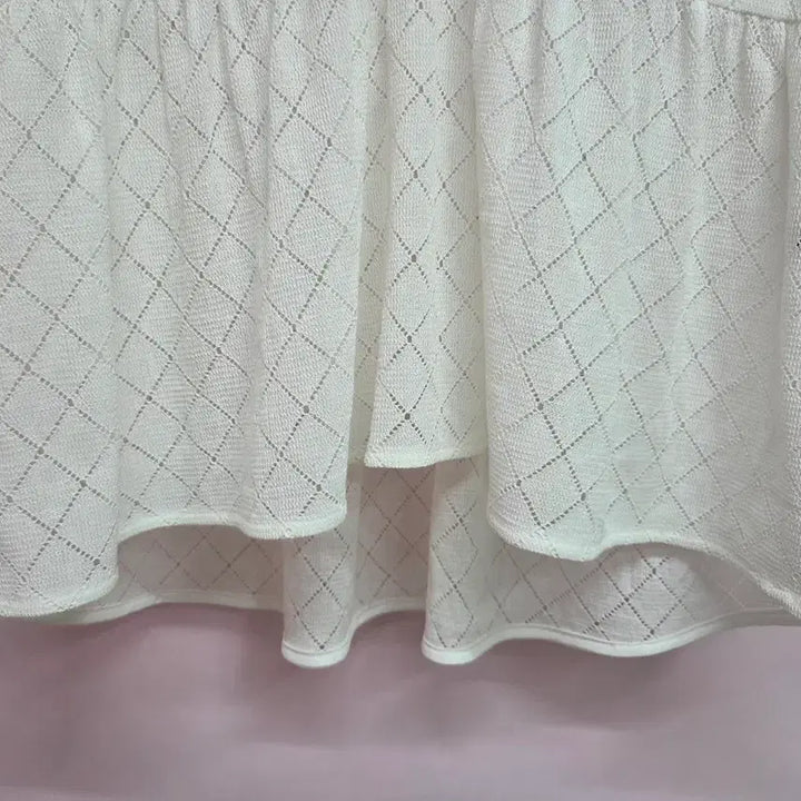 [BUNJANG] Sisley Summer Knit Top Ivory Size 55-66 / 시슬리 여름 니트티 55-66