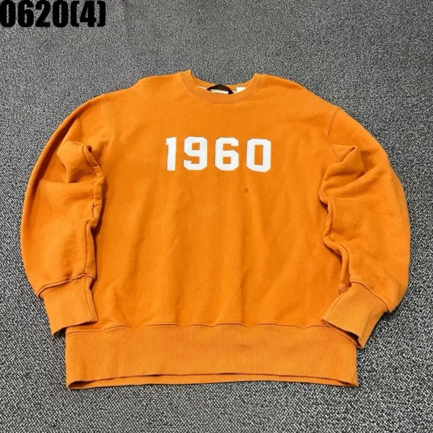 [BUNJANG] Uniform Bridge Orange Sweatshirt (Vintage 0620) / [L] 유니폼브릿지 | 오렌지 맨투맨 (빈티지 0620)