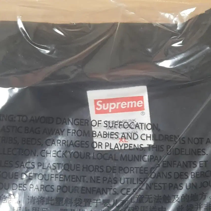 [BUNJANG] Supreme 2026 SS Alone Time T-Shirt Black XL / 슈프림 26SS 얼론 타임 티셔츠 블랙 XL 새상품