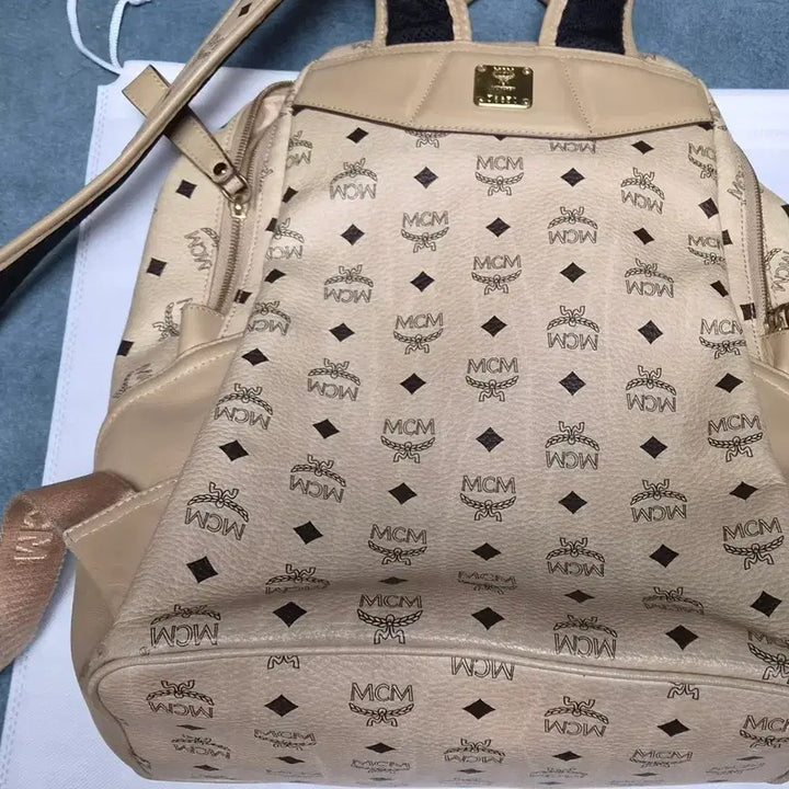 [BUNJANG] MCM Visetos Backpack Medium Beige / mcm백팩