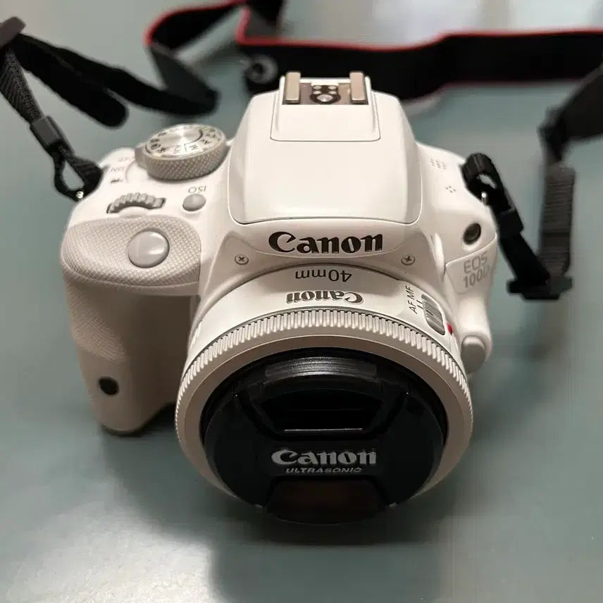 [BUNJANG] Canon DSLR EOS 100D White with 40mm F2.8 STM Prime Lens / 캐논 DSLR EOS 100D + 40mm F2.8 STM 단렌즈