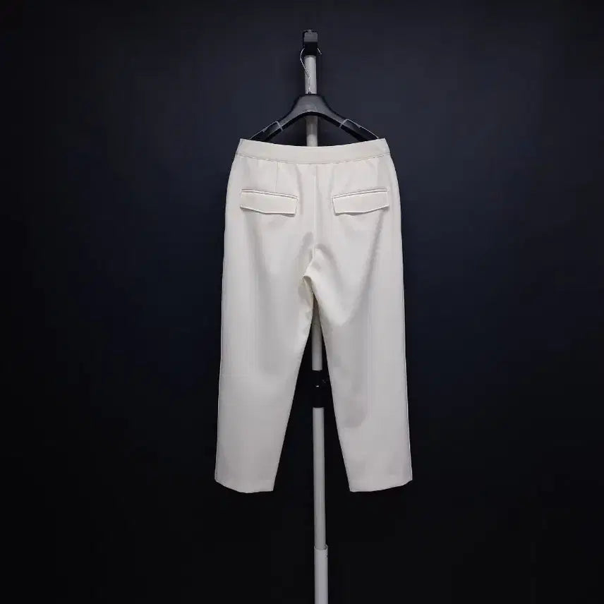 [BUNJANG] Latt by T Tapered Pants Spring/Summer/Fall Ivory / 래트바이티 LATT BY T 춘하주 테이퍼드 팬츠 67 27.28