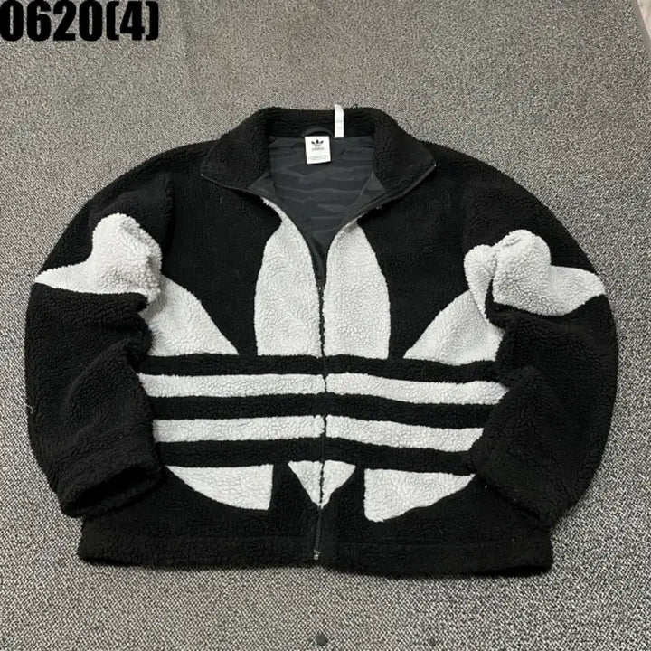 [BUNJANG] Adidas Black White Big Logo Fleece Zip-Up / [M] 아디다스 | 블랙 화이트 빅로고 플리스 집업 (빈티지 0620)