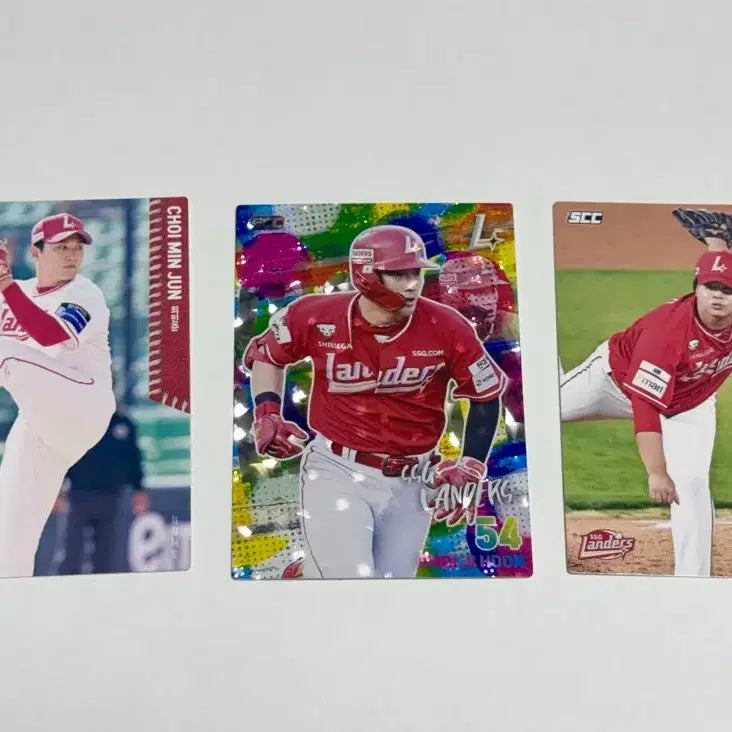 [BUNJANG] 2026 KBO SSG Choi Ji-hoon Holo Parallel &amp; Choi Min-jun, Kim Min Bundle Set / 2026 KBO 카드  SSG최지훈 홀로 페러렐 최민준 김민 일괄