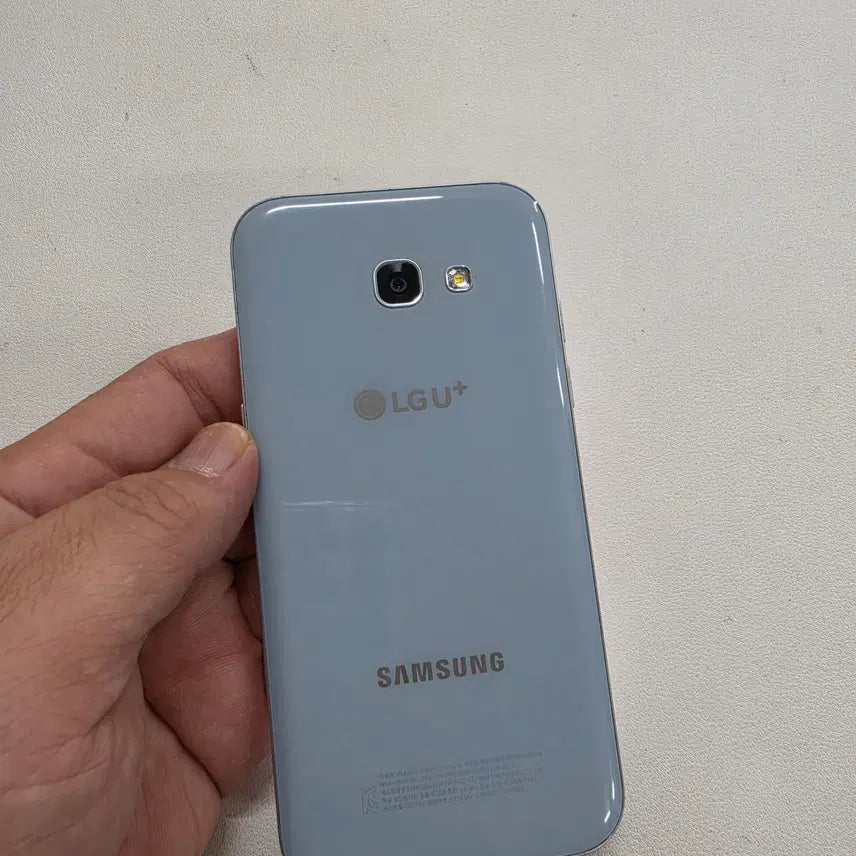 [BUNJANG] Samsung Galaxy A5 (2017) - Blue - 32GB - Unlocked / 갤럭시 A520블루 무잔상 A급 정상공기기 중고폰