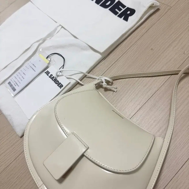 [BUNJANG] Jil Sander Crescent Mini Crossbody Bag / 질샌더 크레센트 미니 크로스백