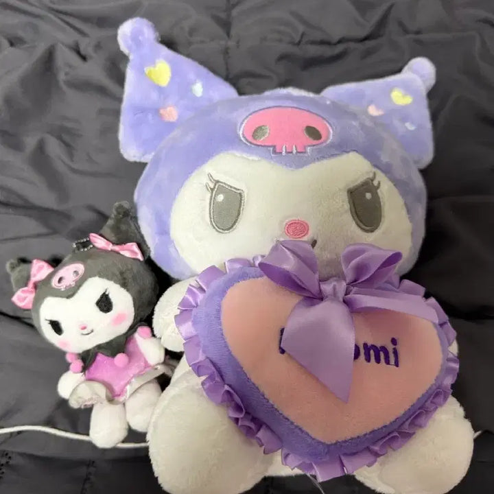 [BUNJANG] Kuromi Plush Doll with Heart Cushion and Keychain Set / 쿠로미인형