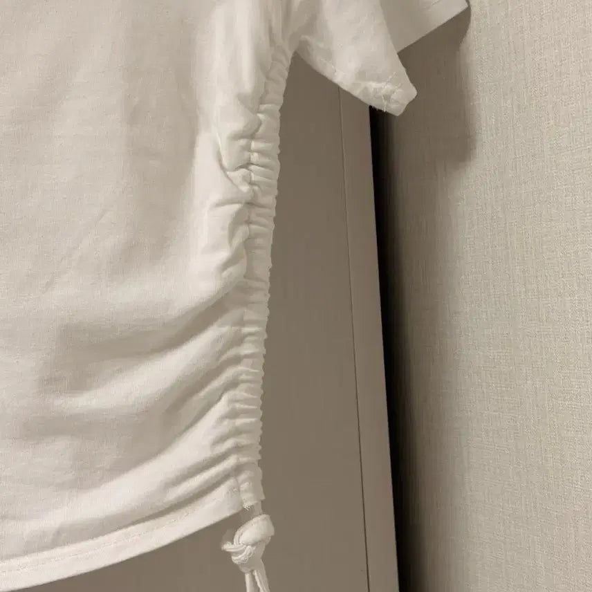 [BUNJANG] Square Neck Shirred Short Sleeve T-Shirt / 스퀘어넥 셔링 반팔 티셔츠