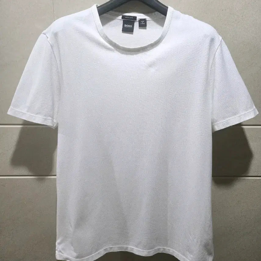 [BUNJANG] Hugo Boss Short Sleeve T-Shirt Size 95 / 정품!휴고보스 반팔티셔츠 95