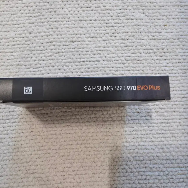 [BUNJANG] Samsung 970 EVO Plus M.2 NVMe SSD 2TB (Sealed) / 미개봉 삼성 970 EVO Plus M.2 NVMe SSD 2TB