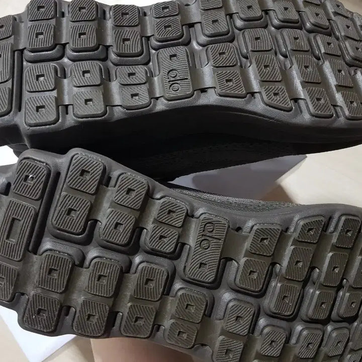 [BUNJANG] Allolunner Espresso Running Shoes / 새것)255 알로러너 러닝화 에스프레소색상