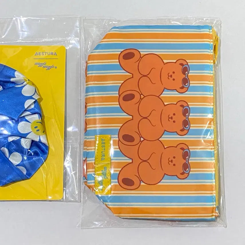 [BUNJANG] AESTRA Wigglwiggl Bear Pouch + Hair Scrunchie Set / 에스트라 위글위글 베어 파우치 +헤어 스크런치 세트
