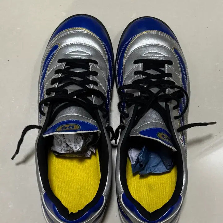 [BUNJANG] Upower R9 TF Futsal Shoes / 우파워 R9 TF 풋살화