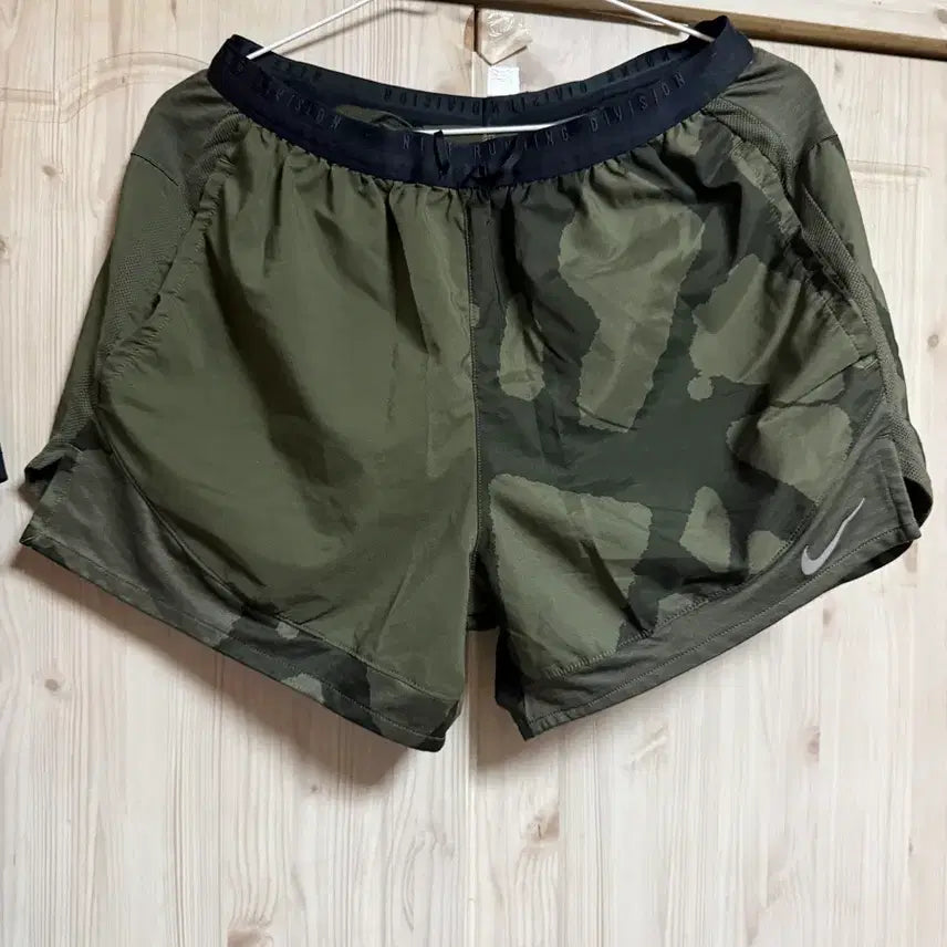 [BUNJANG] Nike Run Division 2-in-1 Running Shorts / 나이키 런 디비전 투인원 러닝 쇼츠 DQ4762-325