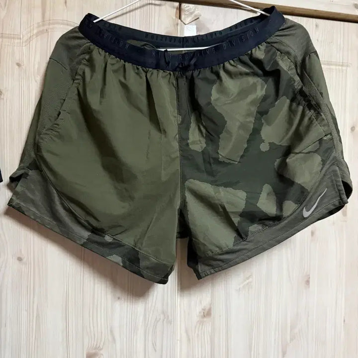 [BUNJANG] Nike Run Division 2-in-1 Running Shorts / 나이키 런 디비전 투인원 러닝 쇼츠 DQ4762-325