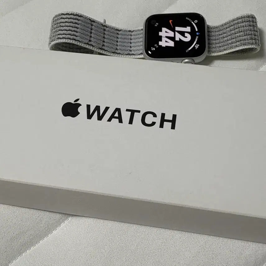 [BUNJANG] Apple Watch SE 2 40mm / 애플워치 se2 40mm 급처