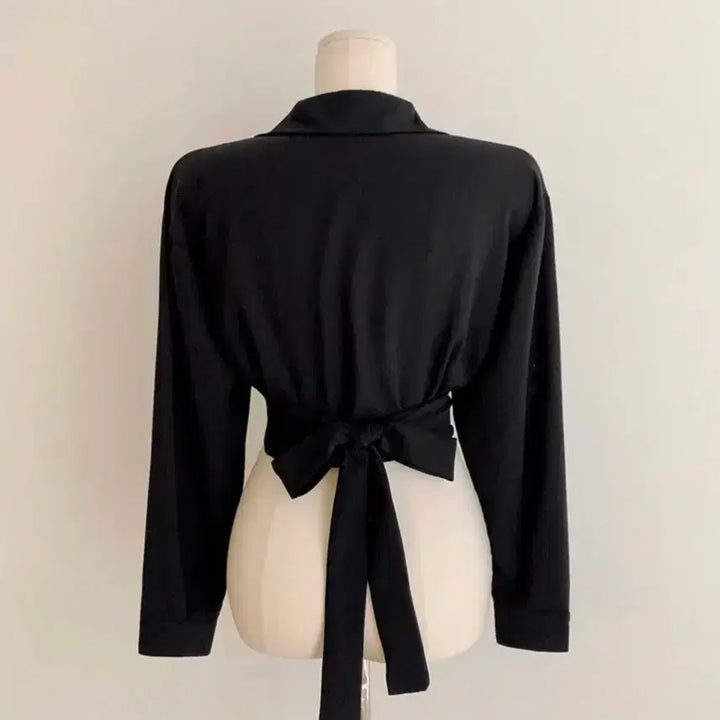 [BUNJANG] Ribbon Lab Cropped Wrap Blouse White / 리본랩 크롭 블라우스 화이트