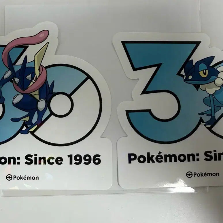 [BUNJANG] Pokemon 30th Anniversary Logo Stickers: Croagunk &amp; Toxicroak (Set) / 포켓몬 30주년 로고 스티커 개굴반장 개굴닌자
