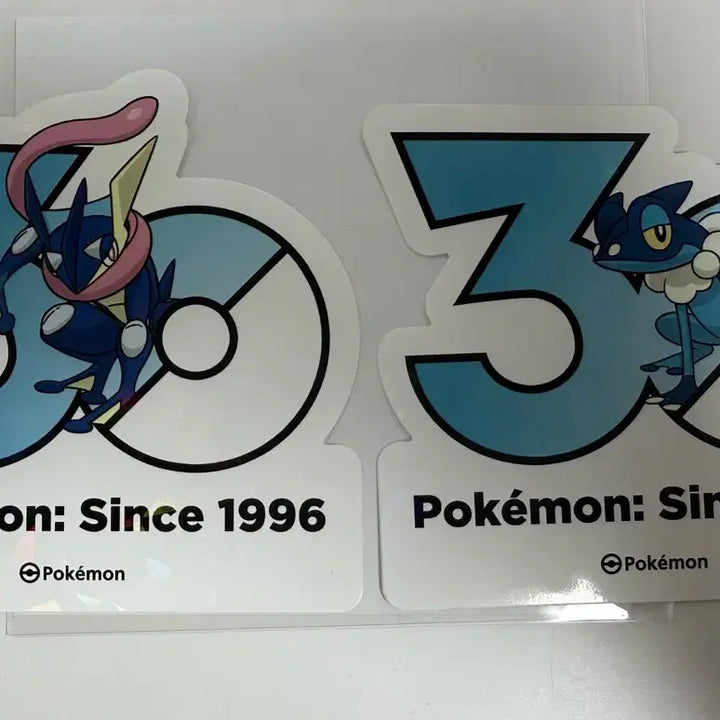 [BUNJANG] Pokemon 30th Anniversary Logo Stickers: Croagunk &amp; Toxicroak (Set) / 포켓몬 30주년 로고 스티커 개굴반장 개굴닌자