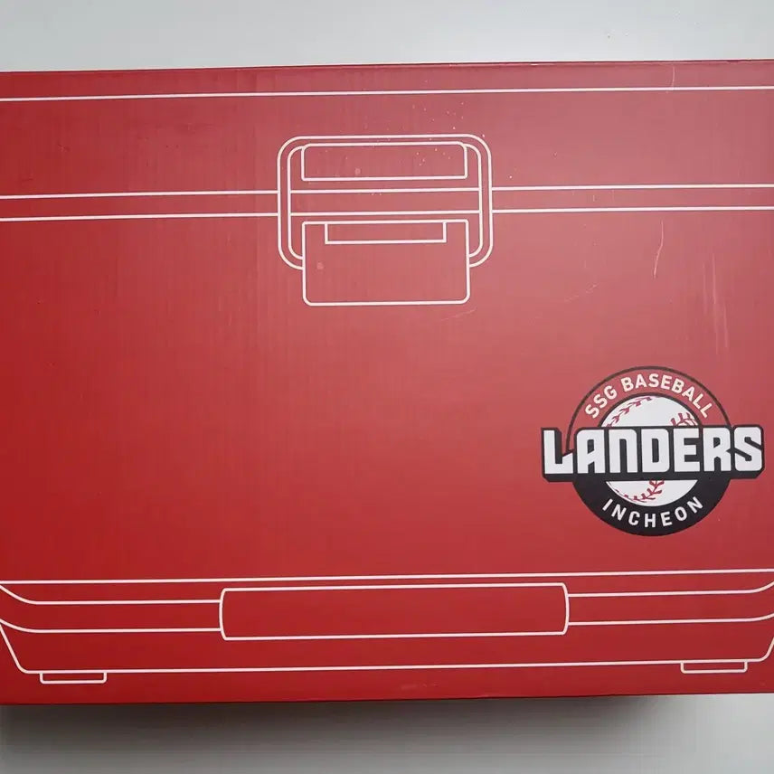 [BUNJANG] SSG Landers Red Camping Cooler Limited Edition (Sealed) / [미개봉]ssg랜더스  레드 캠핑 아이스박스 한정판