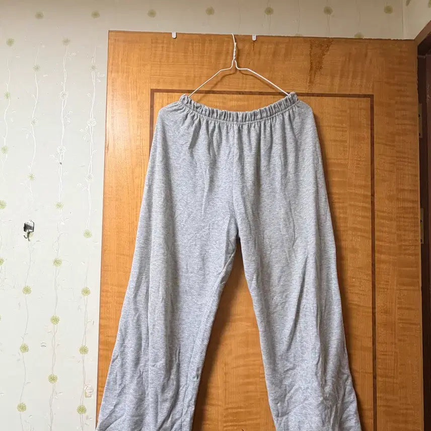 [BUNJANG] Comfortable Grey Wide-Leg Pants / 편안한 그레이 와이드 팬츠