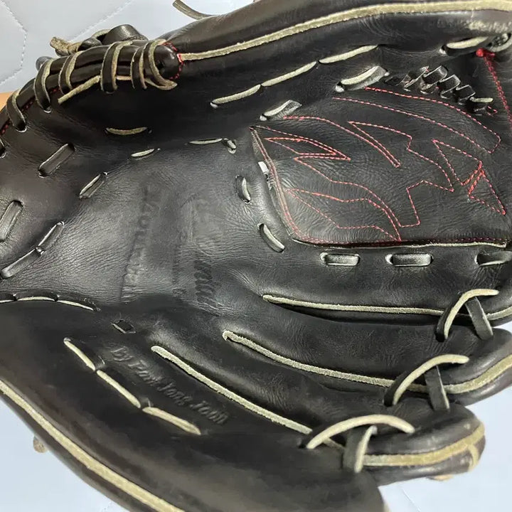 [BUNJANG] Mountain Pitcher Order Glove / 마운틴 투수 오더 글러브