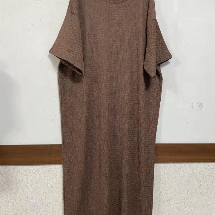 [BUNJANG] N6488 Pleated Long Maxi Dress - Deep Brown / 특가새)N6488 플리츠 롱 원피스.맥시.아방
