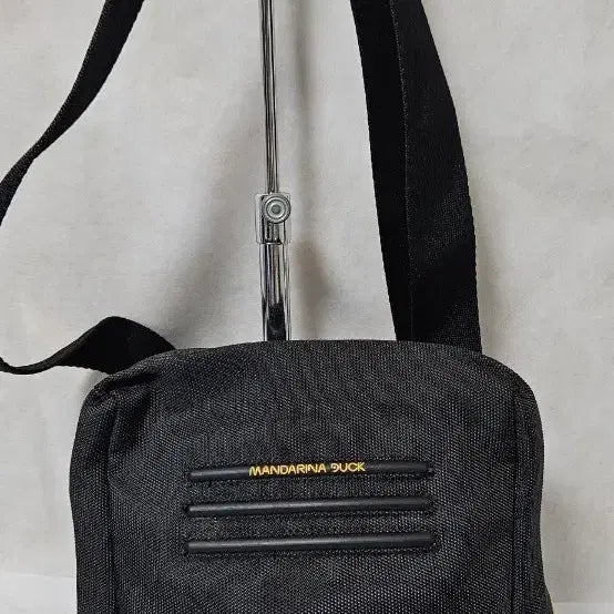 [BUNJANG] Mandarina Duck Crossbody Bag Black / 만다리나덕 크로스백 블랙