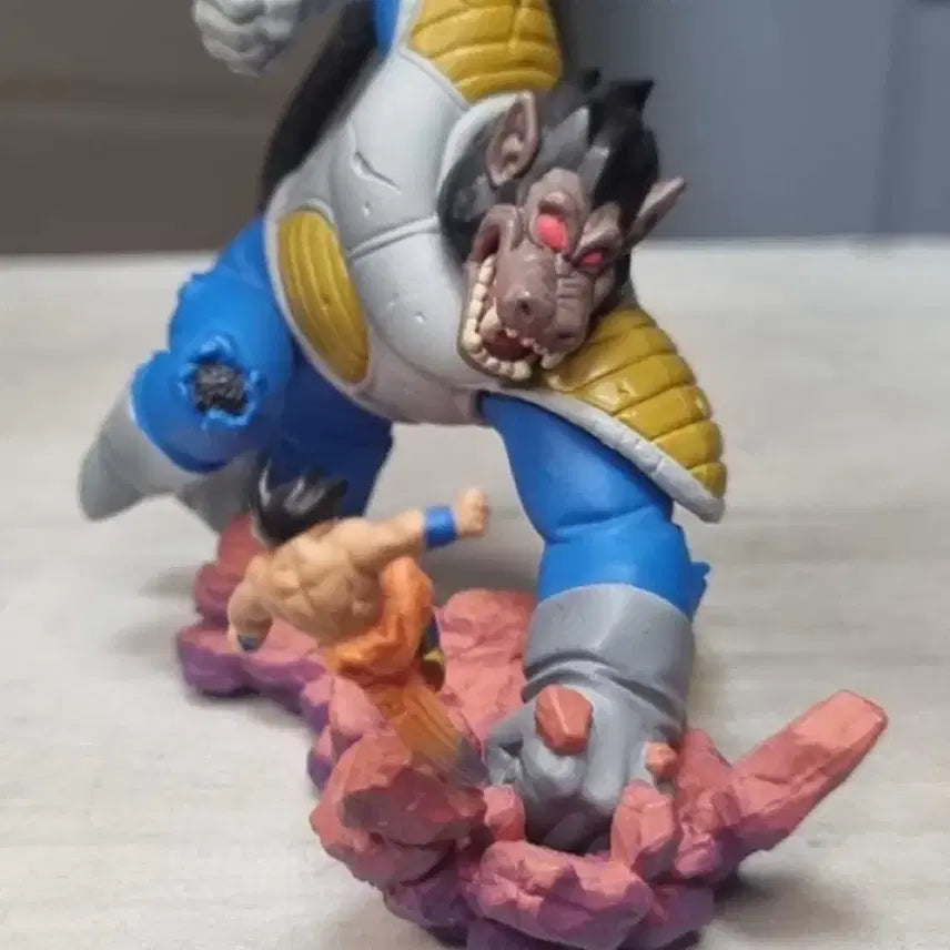 [BUNJANG] MegaHouse Dragon Ball Capsule Series Ozaru Vegeta / Son Goku Figure / 드래곤볼 캡슐시리즈 메가하우스 오지터/손오공