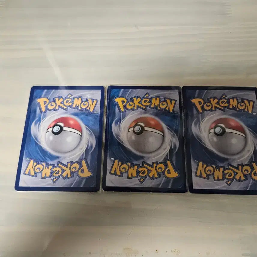 [BUNJANG] Pokemon Pikachu Character Rare &amp; Monball Holo Card Bundle / (포켓몬카드)피카츄 chr및 몬볼홀로카드 일괄 판매
