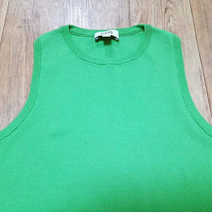 [BUNJANG] COS Minimal Sleeveless Top Size 66 / COS 미니멀 슬리브리스 탑 66 새상품