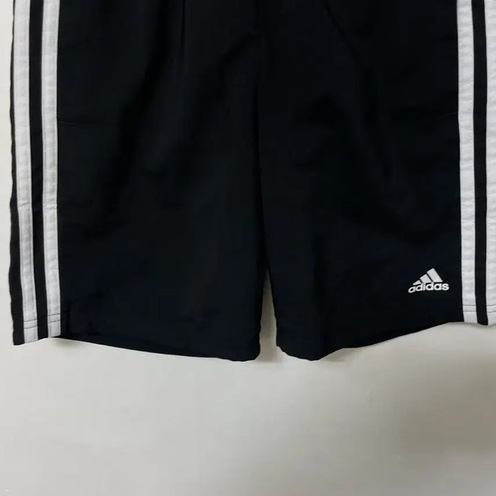 [BUNJANG] Adidas Functional Banding Shorts (Authentic) / 140 아디다스 기능성 밴딩 반바지 정품