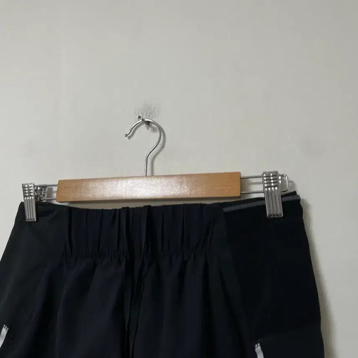 [BUNJANG] New Balance 55 Functional Stretch Banding Shorts / 55 뉴발란스 러닝 기능성 스판 밴딩 반바지 정품