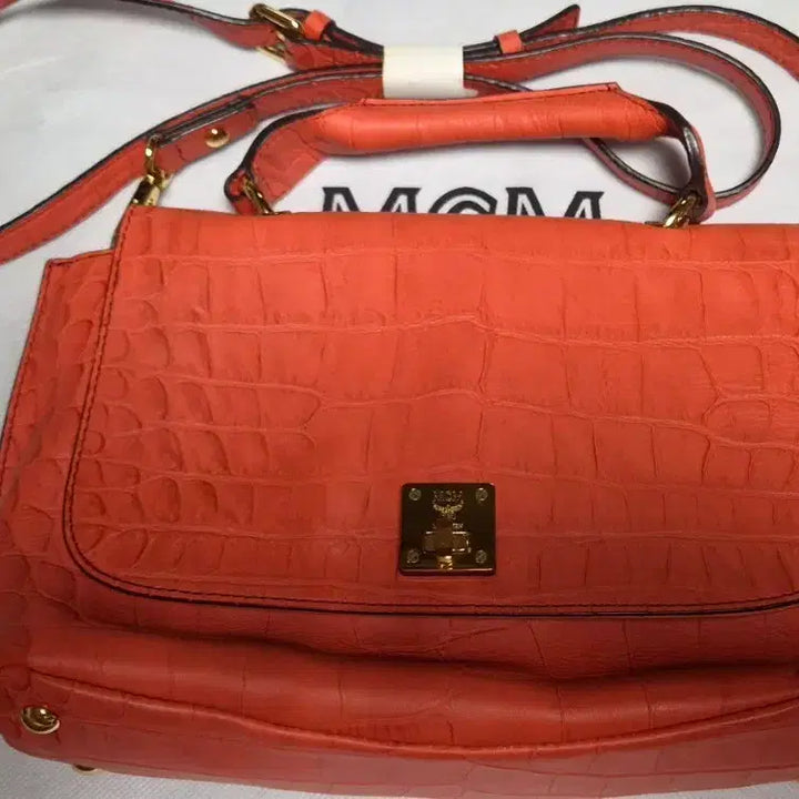 [BUNJANG] MCM Leather Satchel Bag / mcm핸드백