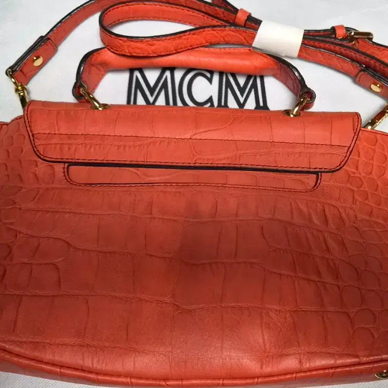 [BUNJANG] MCM Leather Satchel Bag / mcm핸드백