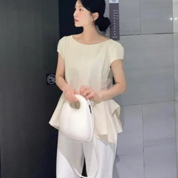 [BUNJANG] Noksip Boatneck Overlap Blouse Cream / 녹섭 보트넥 오버랩 블라우스 크림