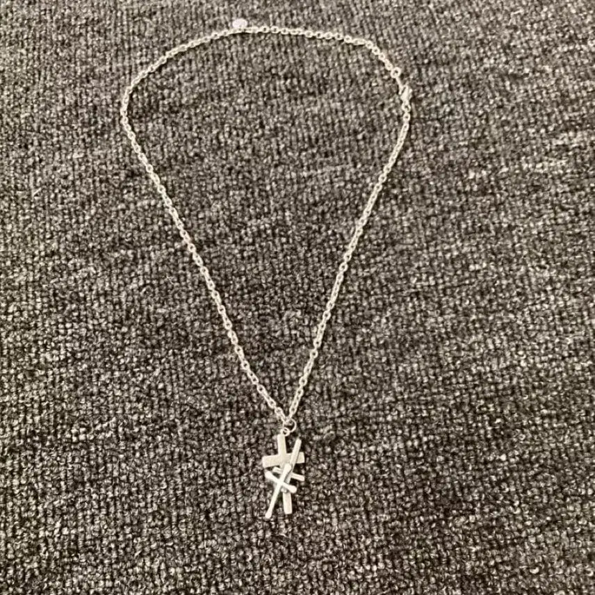 [BUNJANG] Undercover Cross Necklace / 언더커버 십자가 목걸이