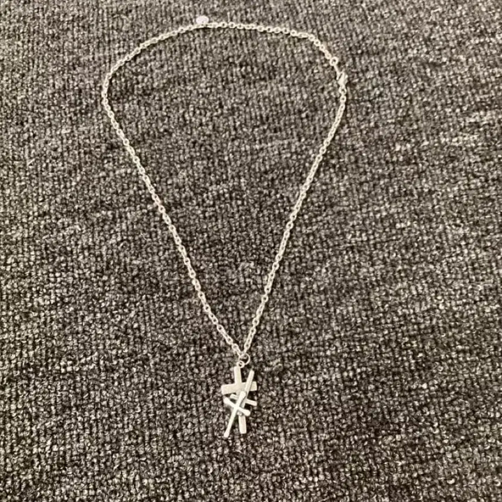 [BUNJANG] Undercover Cross Necklace / 언더커버 십자가 목걸이