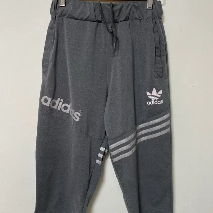 [BUNJANG] Adidas Logo Performance Spandex Banding Shorts Pants / 30-32 adidas 아디다스 로고 기능성 스판 밴딩 반바지 팬츠