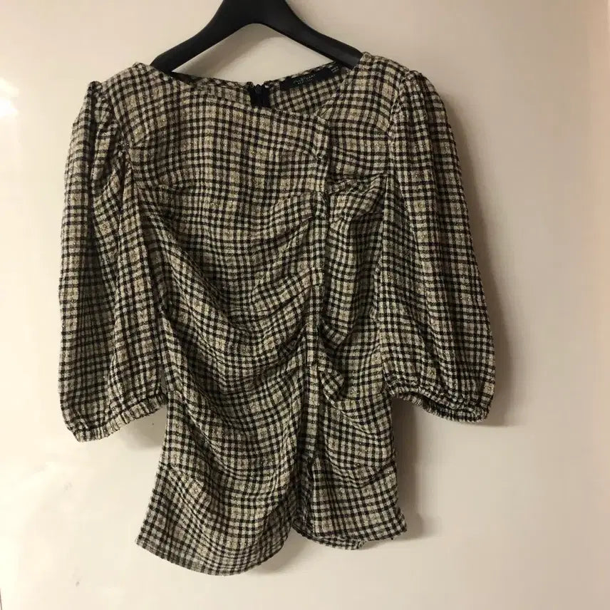 [BUNJANG] Jill Stuart New York Italian Pleated Blouse with Gold Thread / 질스튜어트뉴욕 이태리 셔링 고가라인 블라우스 금사 하객룩 결혼식