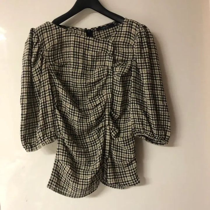 [BUNJANG] Jill Stuart New York Italian Pleated Blouse with Gold Thread / 질스튜어트뉴욕 이태리 셔링 고가라인 블라우스 금사 하객룩 결혼식