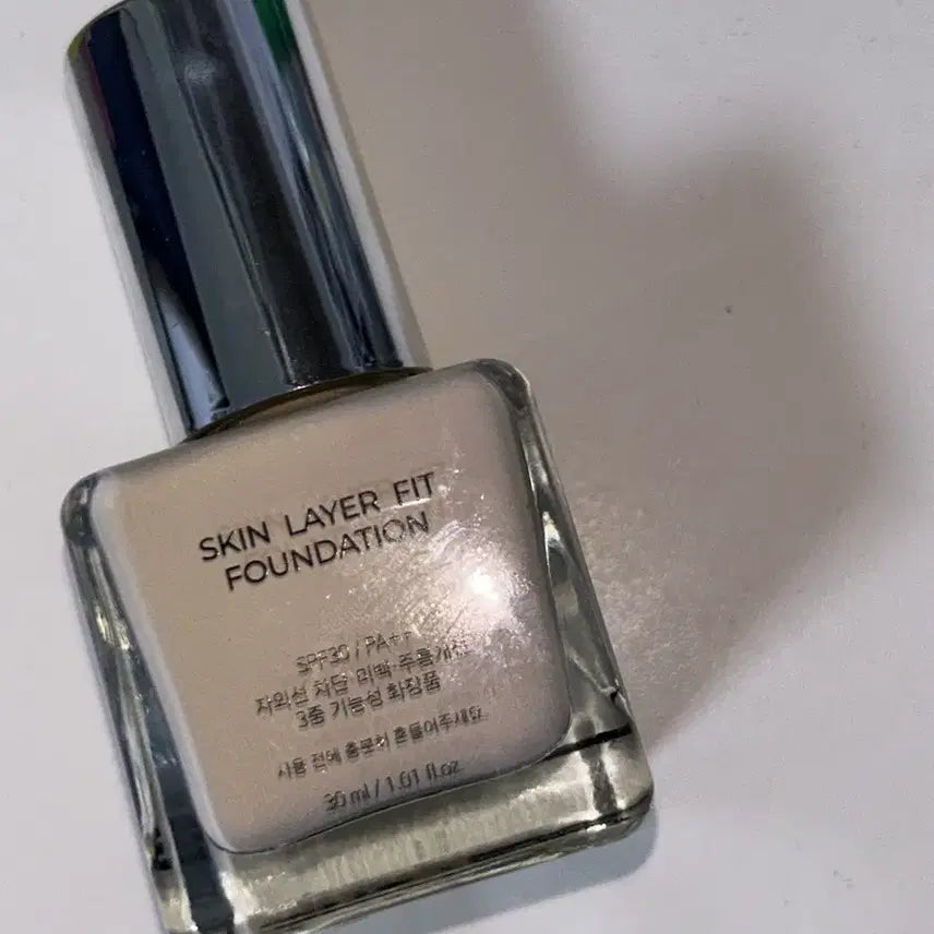 [BUNJANG] About Tone Skin Layer Fit Foundation SPF30 PA++ 21 Warm Light / 어바웃톤 스킨 레이어 핏 파운데이션 21호웜라이트