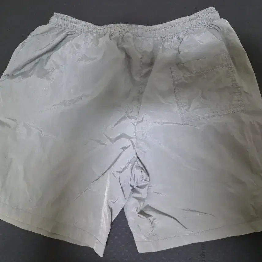 [BUNJANG] IAB Studio Woven Nylon Shorts - Size L / 아이앱스튜디오 우븐 나일론쇼츠 L사이즈팝니다