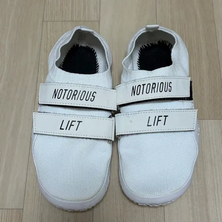 [BUNJANG] Notorious Lift Deadlift Shoes All White Size 240 / 노토리우스리프트 웨이트화/데드리프트화 올화이트 240 싸게 팔아요! (깔