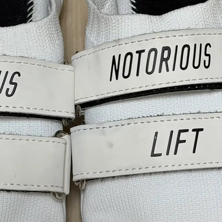 [BUNJANG] Notorious Lift Deadlift Shoes All White Size 240 / 노토리우스리프트 웨이트화/데드리프트화 올화이트 240 싸게 팔아요! (깔