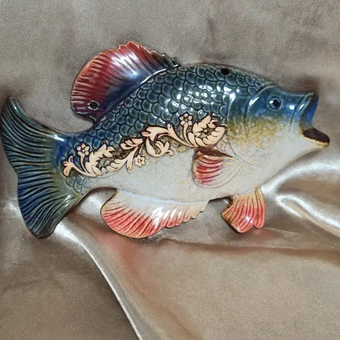 [BUNJANG] Large Fish-Shaped Ceramic Ornament / 조금더큰 물고기모양 도자기 장식품